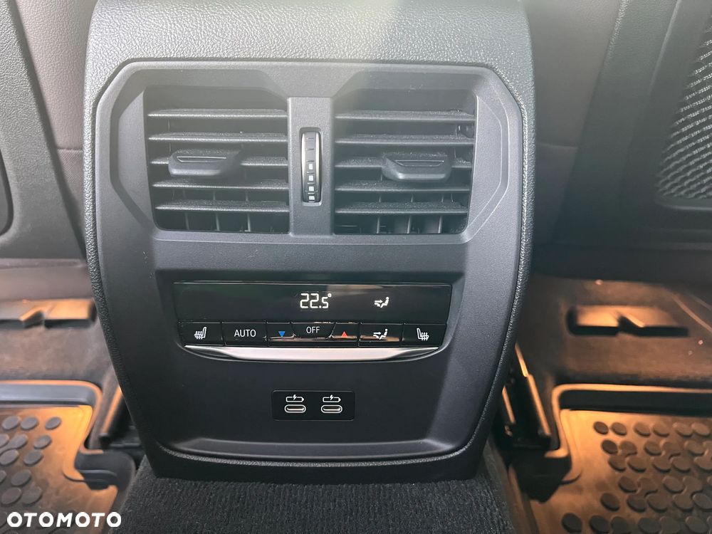 BMW Seria 3 330i xDrive M Sport sport - 9