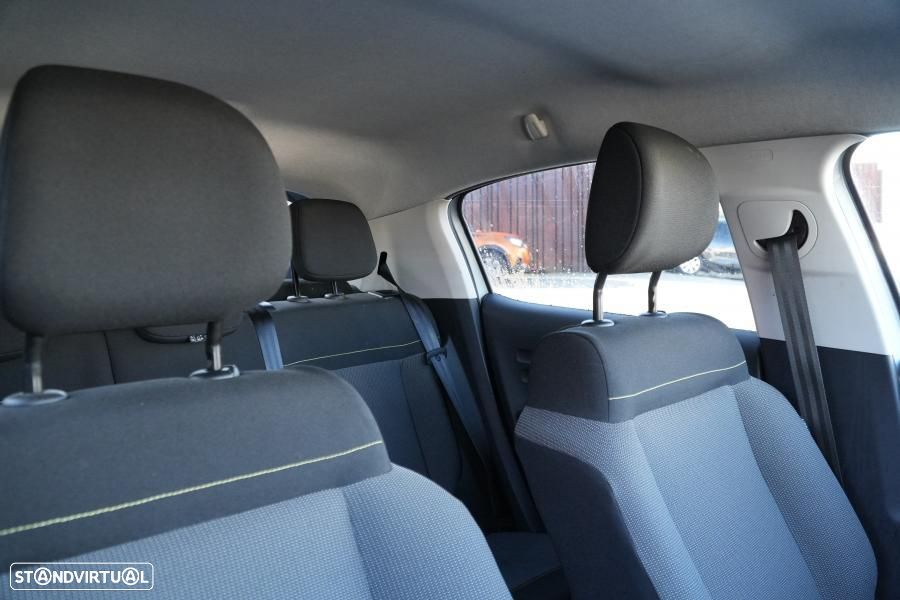 Citroën C3 1.2 PureTech Shine - 11