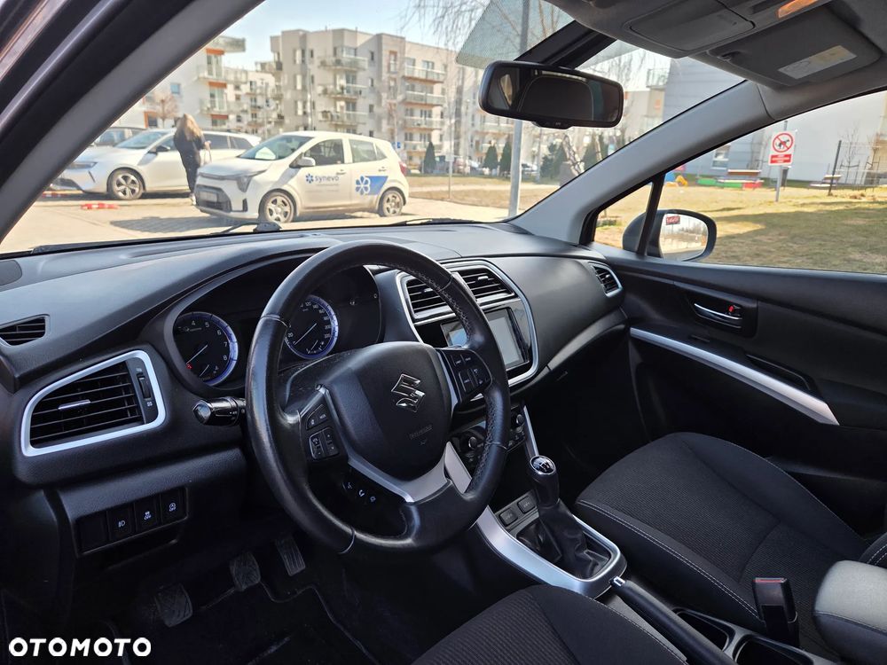 Suzuki SX4 S-Cross 1.0 T Premium - 9
