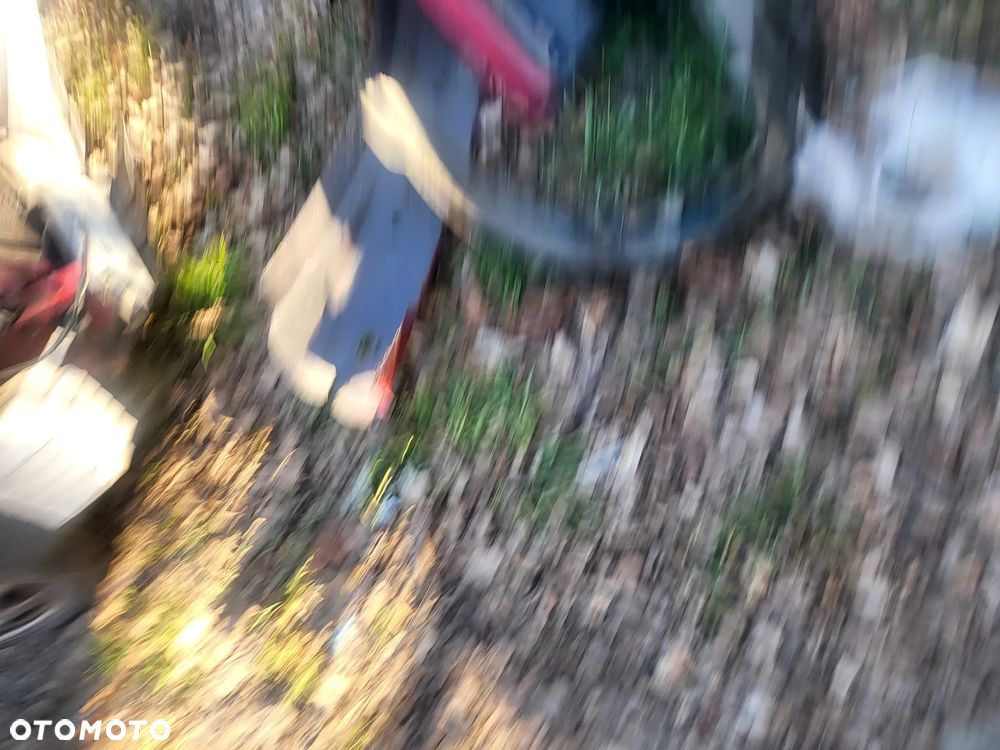 Toyota Prius ver--hybrid-executive - 13