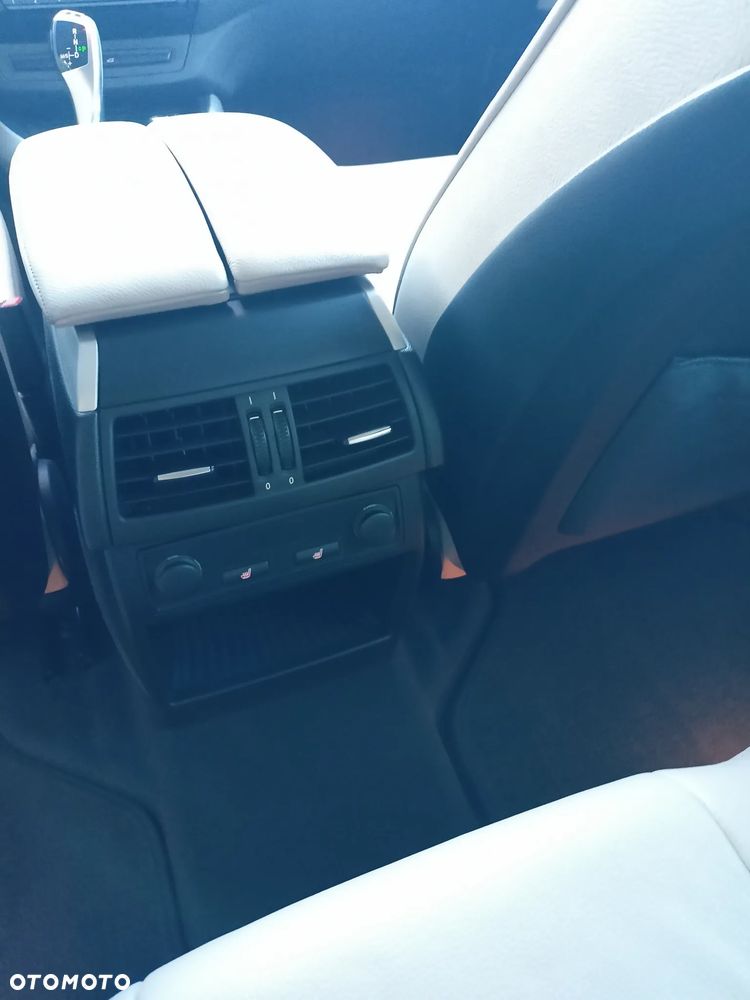 BMW X5 xDrive30d - 14