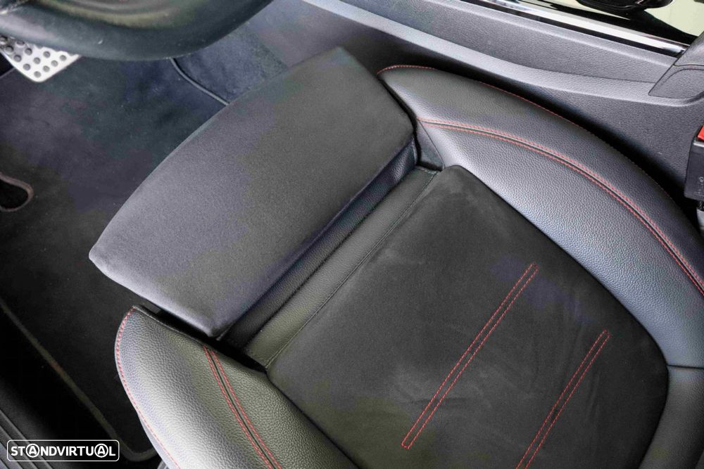 Mercedes-Benz CLA 250 e Shooting Brake AMG Line - 48