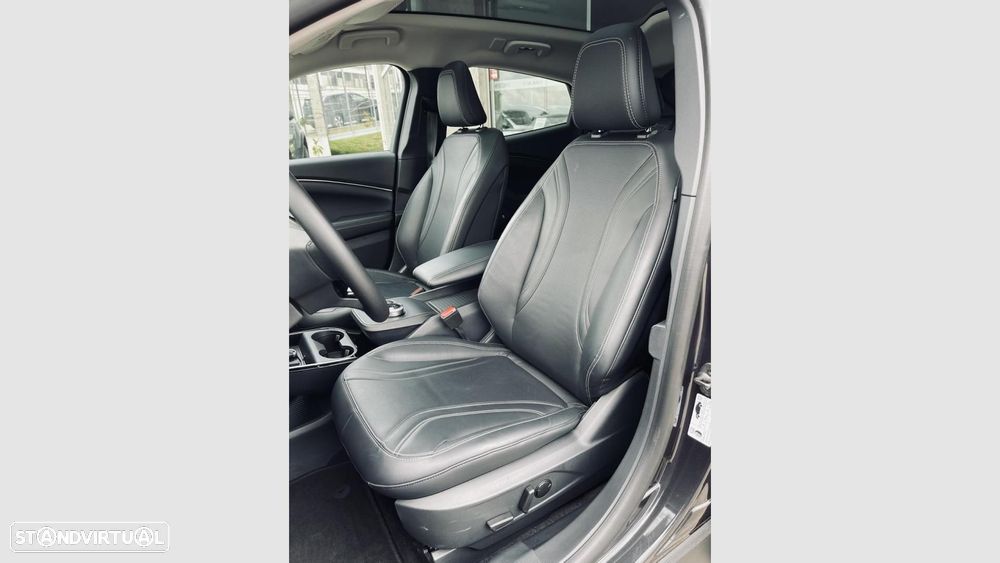 Ford Mustang Mach-E Alargada - 12