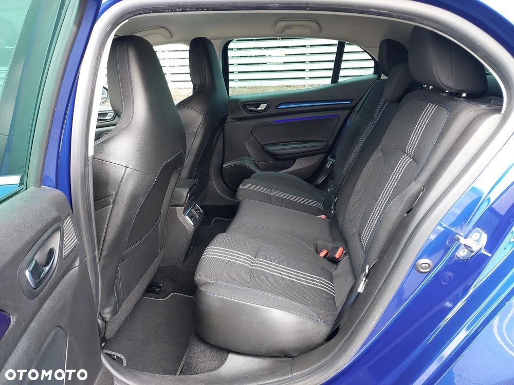 Renault Megane 1.6 TCe GT EDC - 24