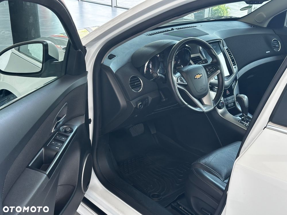 Chevrolet Cruze - 15