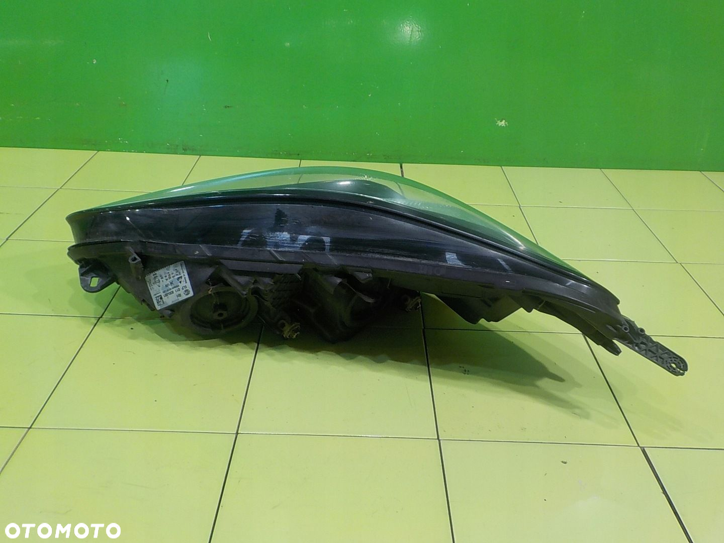 OPEL CORSA E 1.4 T 15r HB 3D lampa prawa przod 1LF011830-081 - 3