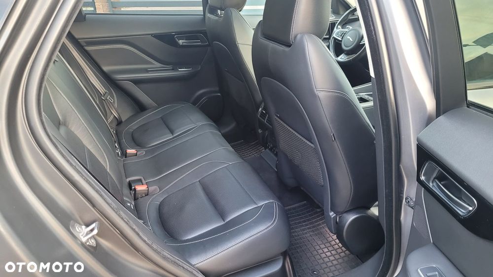 Jaguar F-Pace 2.0 i4D AWD R-Sport - 20