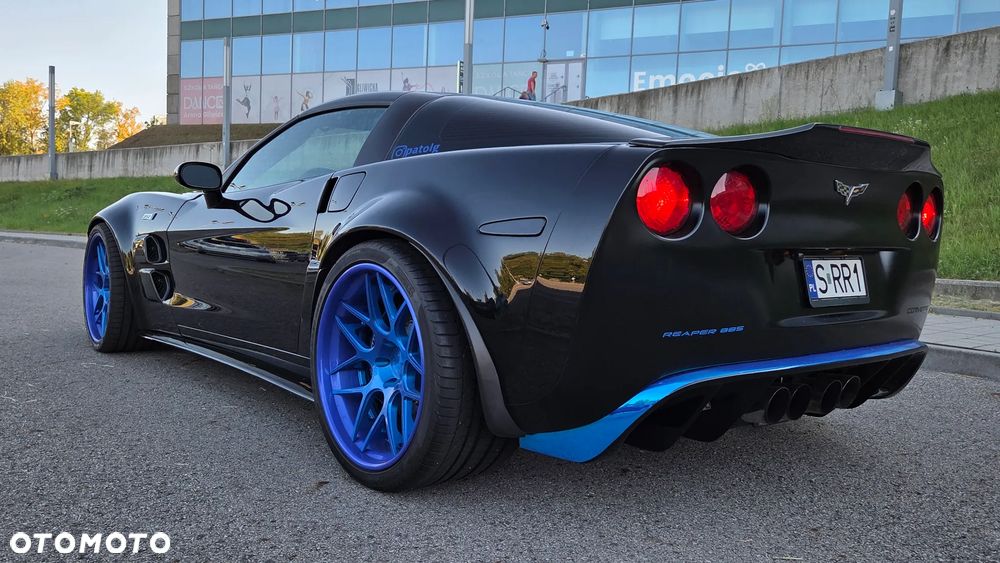 Chevrolet Corvette - 5