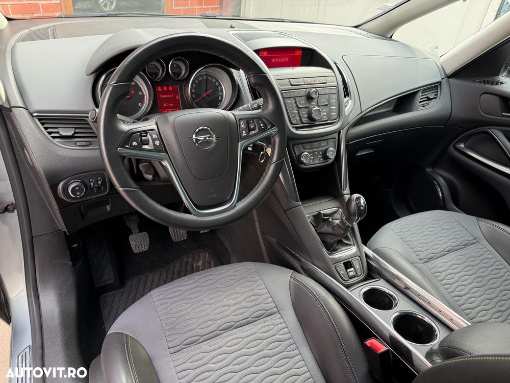 Opel Zafira Tourer 2.0 CDTI ECOTEC Cosmo - 17