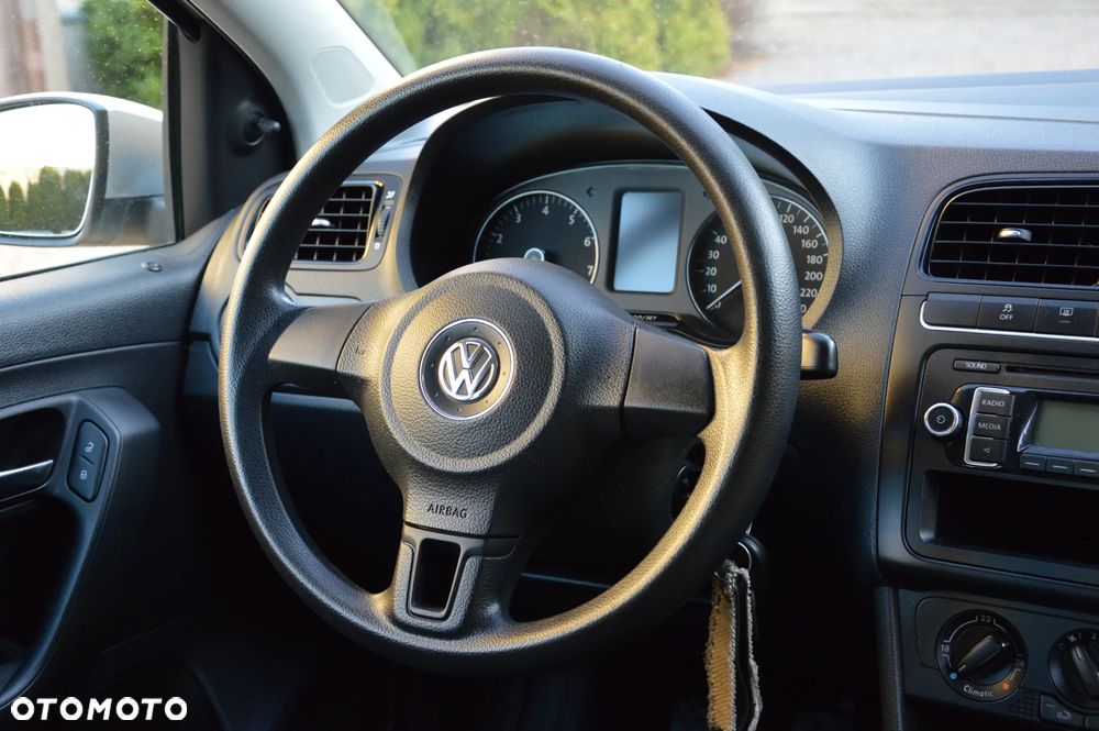 Volkswagen Polo - 17
