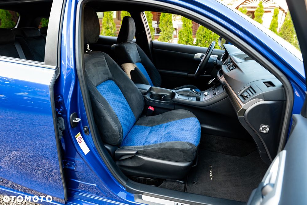 Lexus CT 200h F Sport - 25