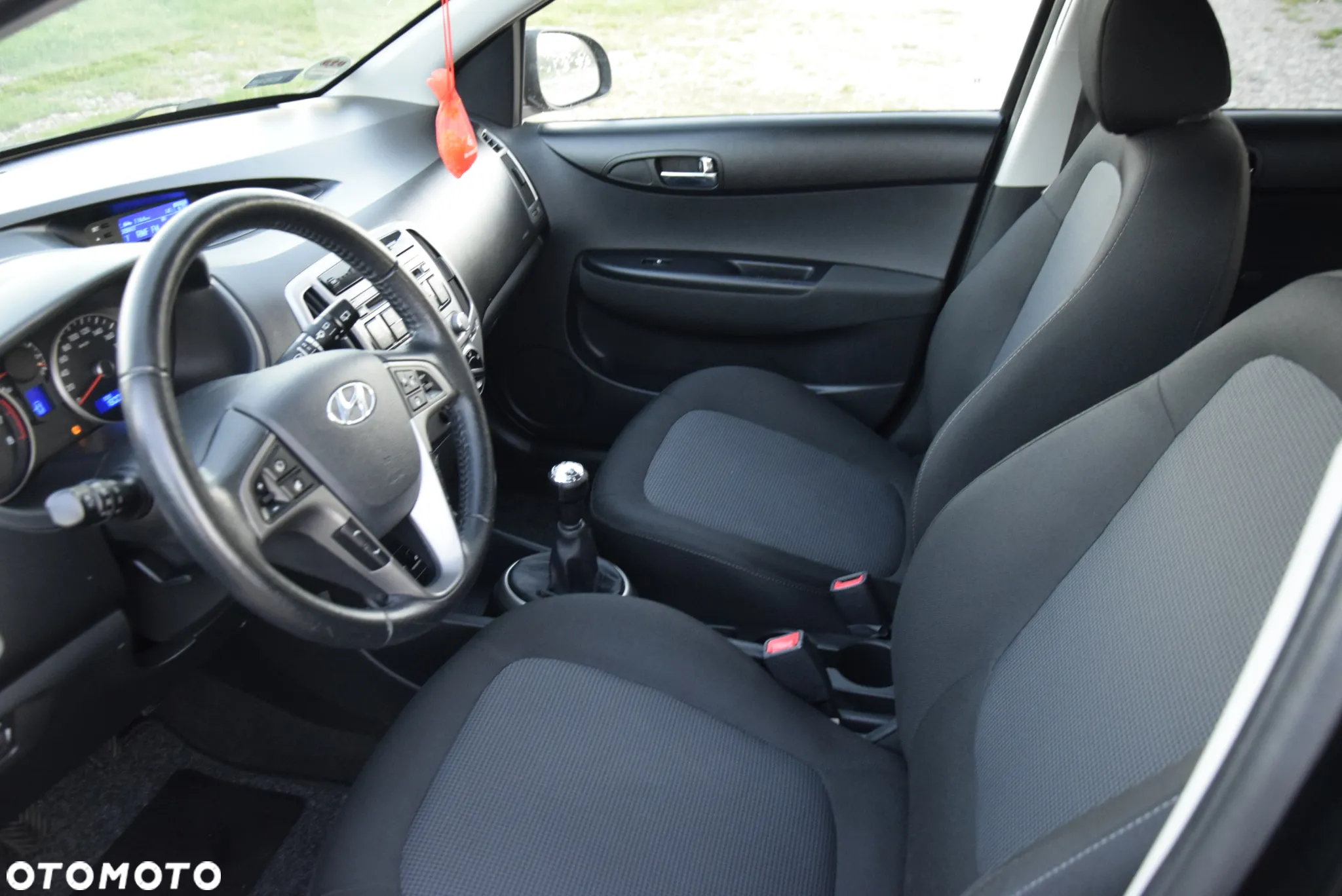 Hyundai i20 1.25 Wersja Jubileuszowa - 16