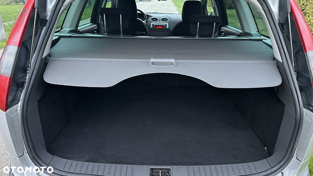 Ford Focus - 23