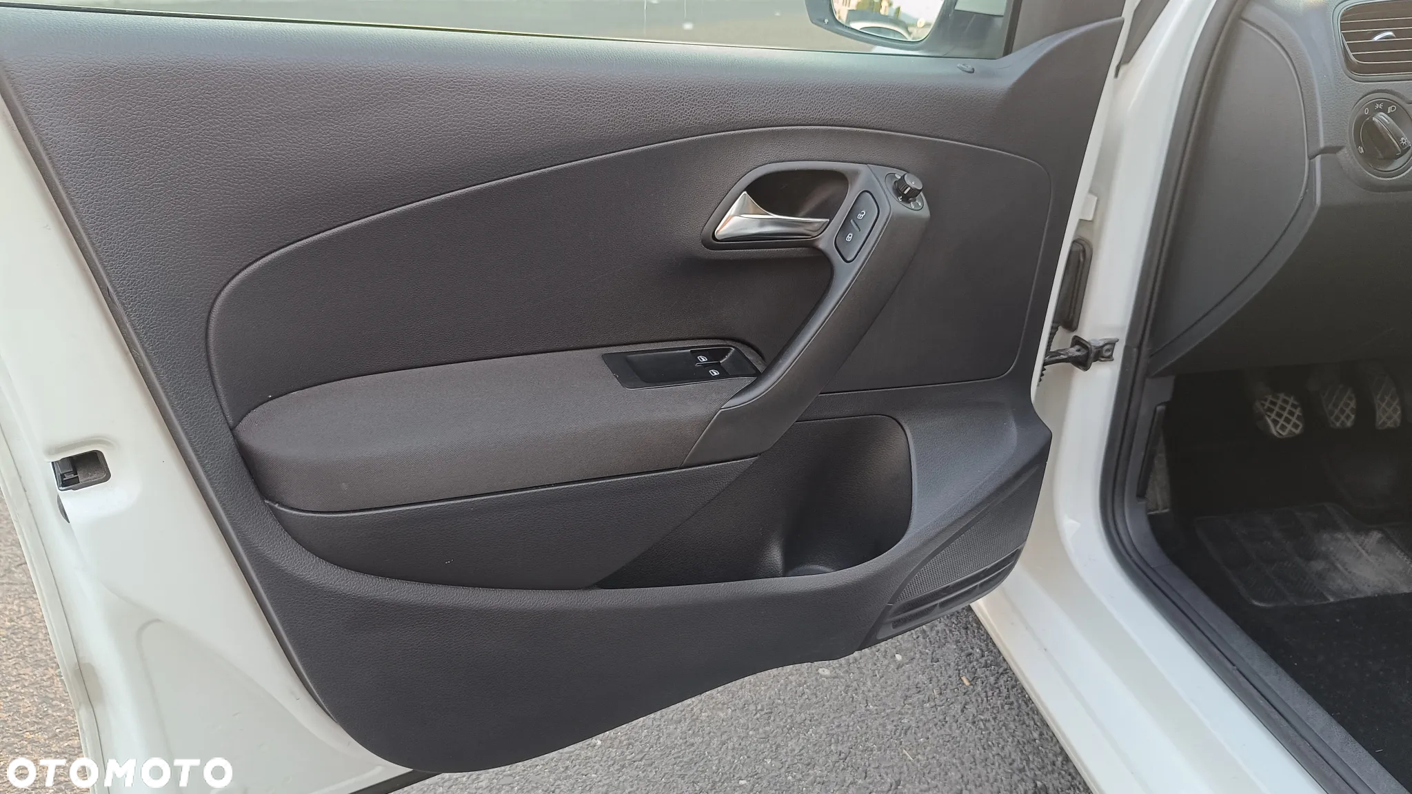 Volkswagen Polo 1.2 TSI Highline - 12