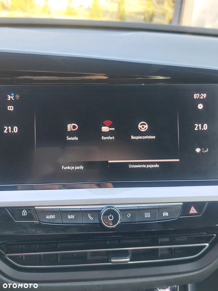 Opel Grandland 1.6 T PHEV Business Elegance - 32