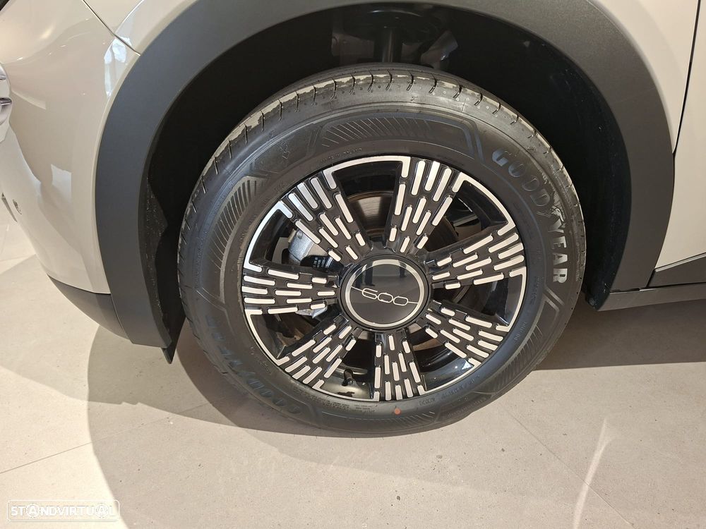 Fiat 600 1.2 Hybrid Icon - 4