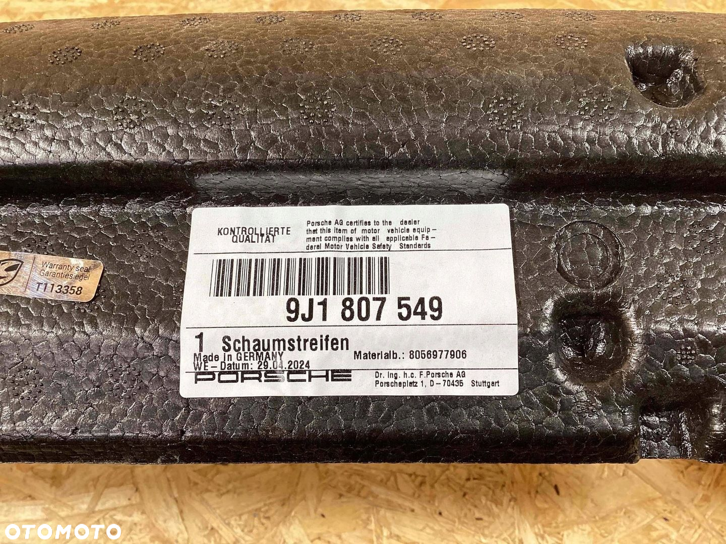 Porsche Taycan 9J1 2007 Z przodu Absorber zderzaka przedniego - 6