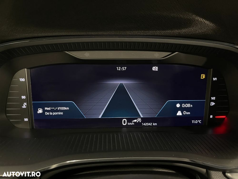 Skoda Octavia Combi 2.0 TDI Style - 38