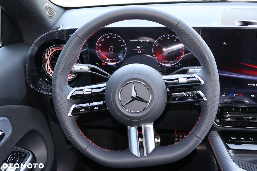Mercedes-Benz CLA - 13
