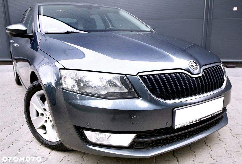 Skoda Octavia 2.0 TDI Edition DSG - 2