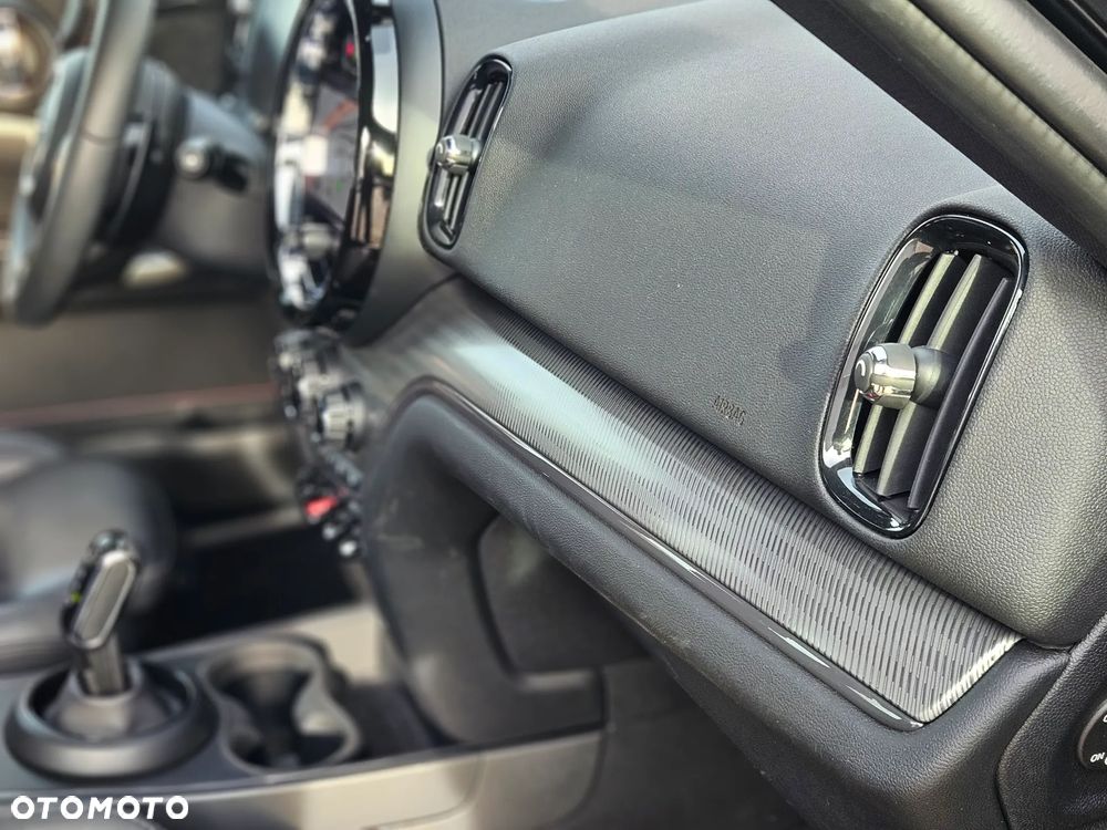 MINI John Cooper Works ALL4 sport - 31