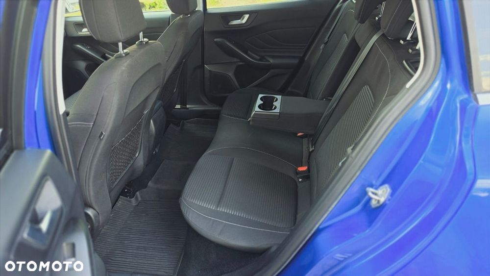 Ford Focus - 8