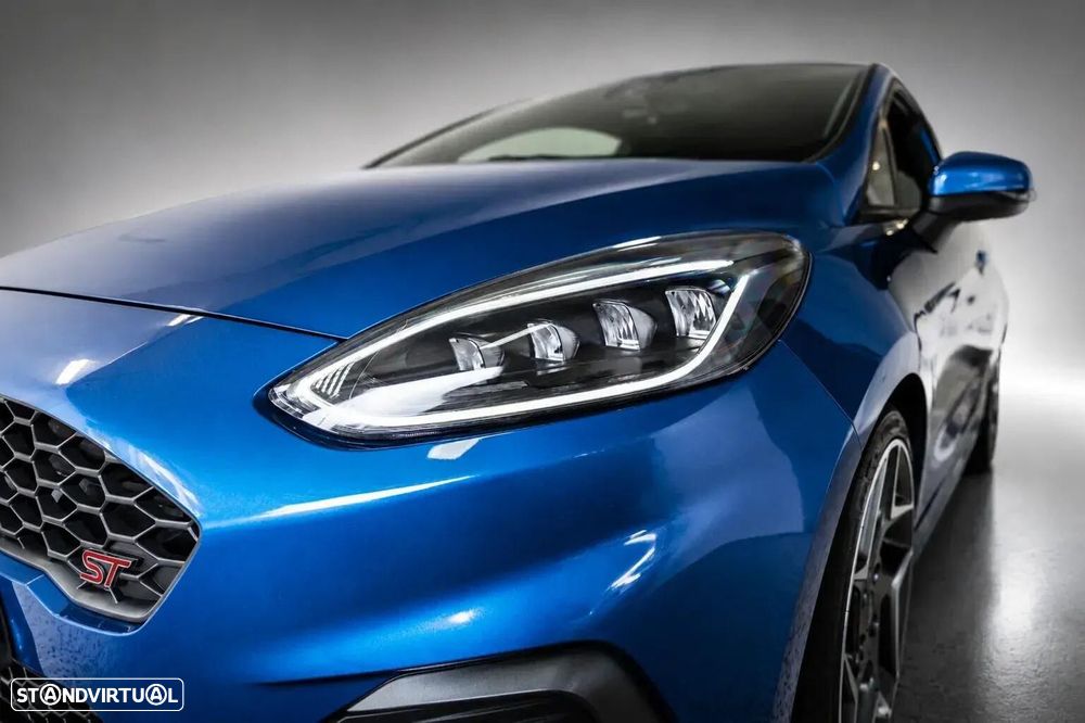 Ford Fiesta 1.5 EcoBoost S&S c/ Pack Pele Exclusiva ST - 27