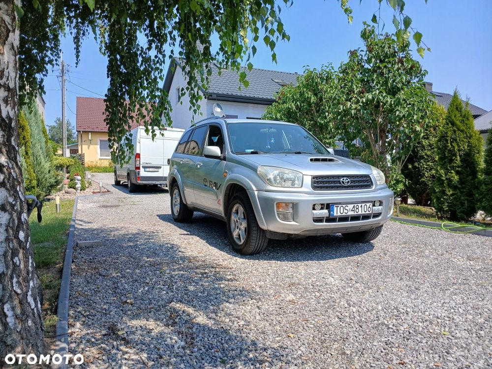 Toyota RAV4 - 2