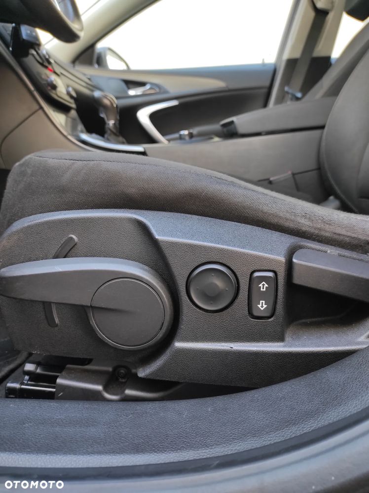 Opel Insignia 2.0 CDTI - 13