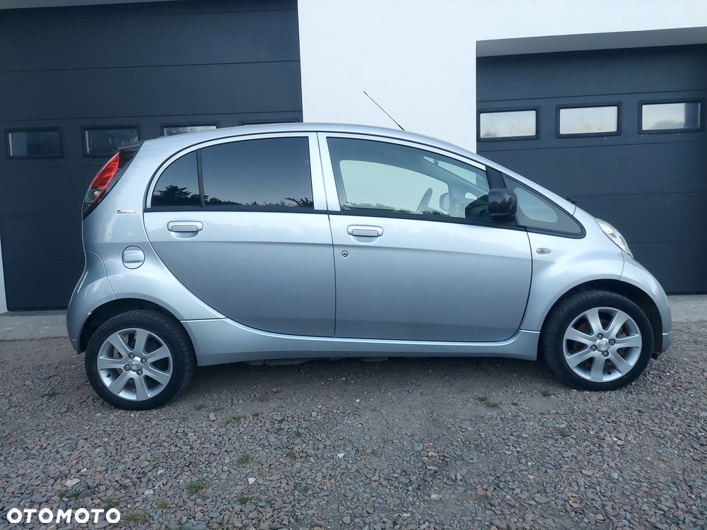 Peugeot iOn Standard - 2