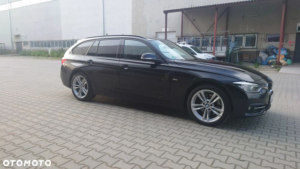 BMW Seria 3 330d Sport Line - 5