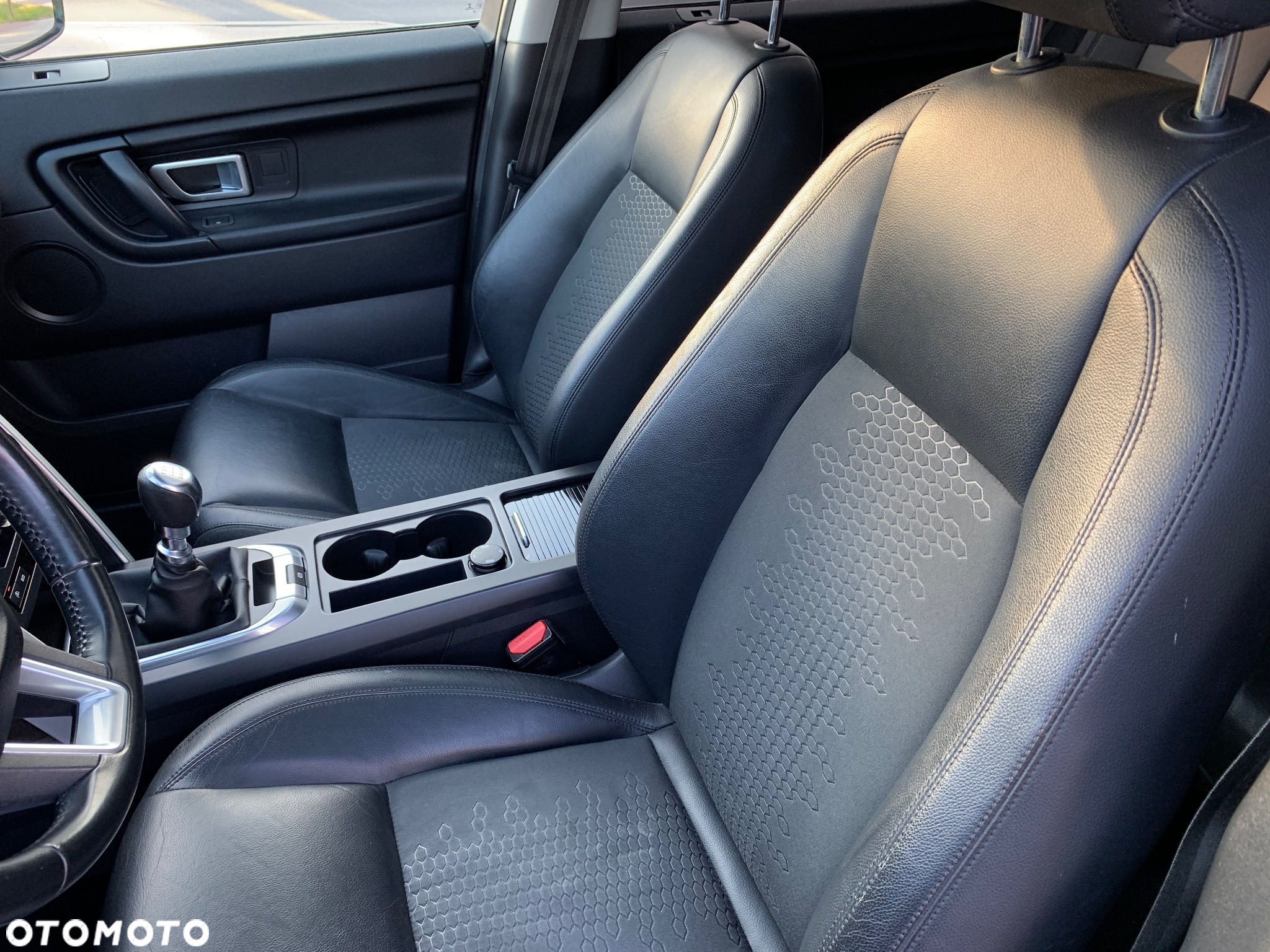Land Rover Discovery - 25