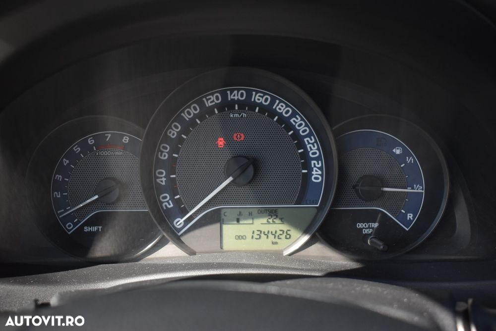 Toyota Auris 1.33 Dual VVT-i Terra - 10