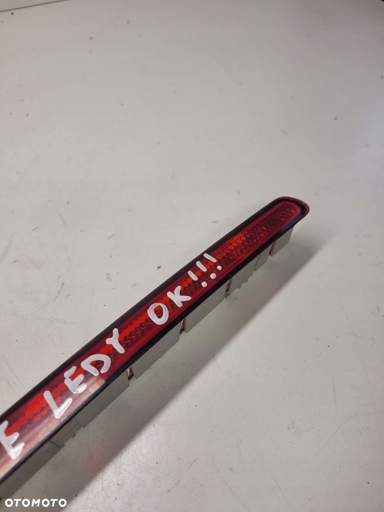 ŚWIATŁO STOP STOPU AUDI A3 8P LIFT 3-D 8P3945097 - 2