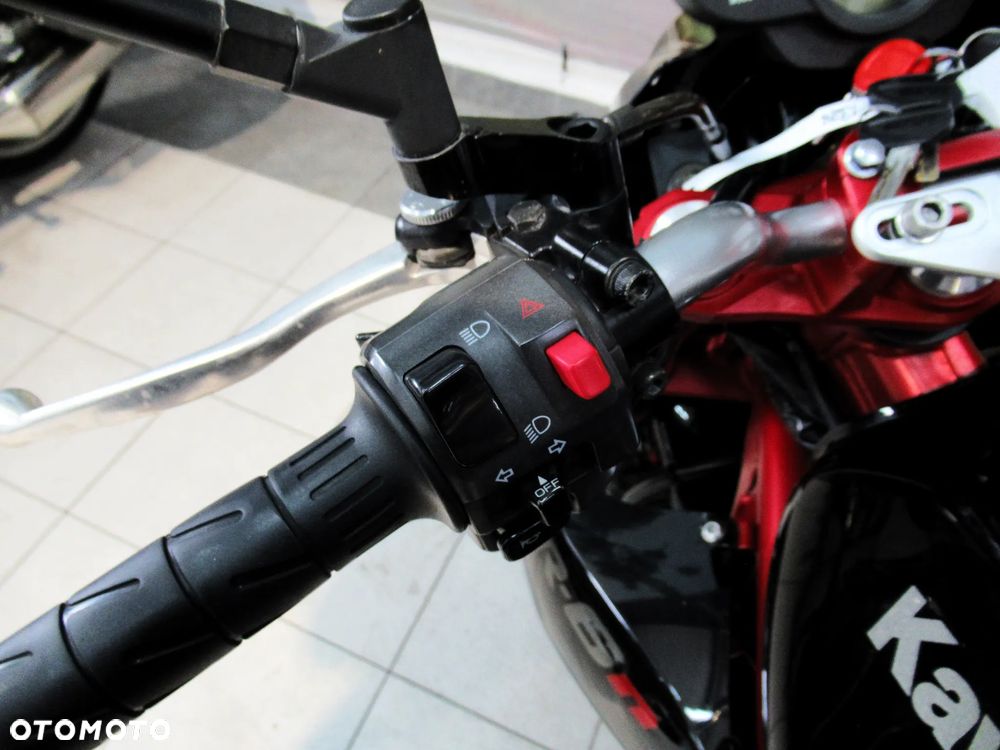 Kawasaki ER - 11