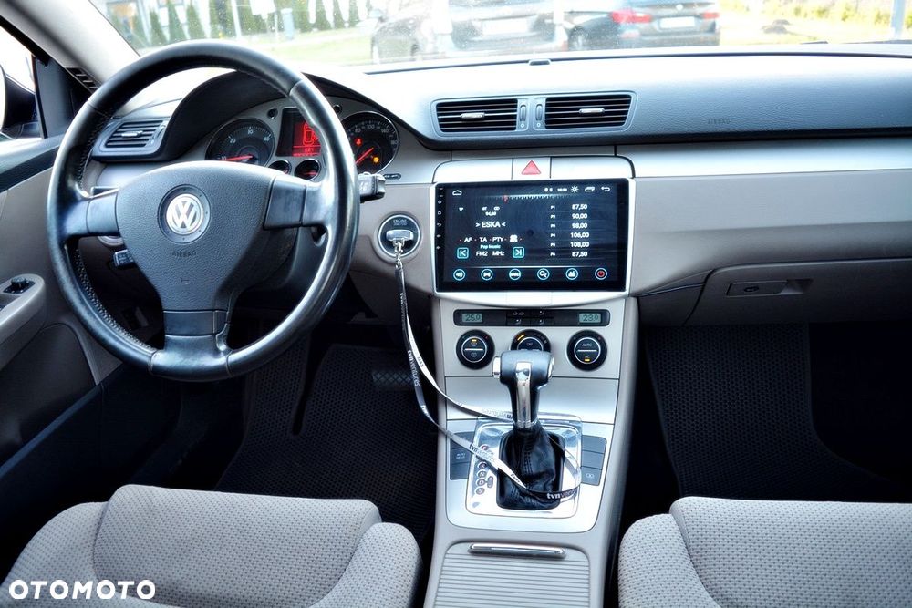 Volkswagen Passat 2.0 TDI DPF Comfortline DSG - 5