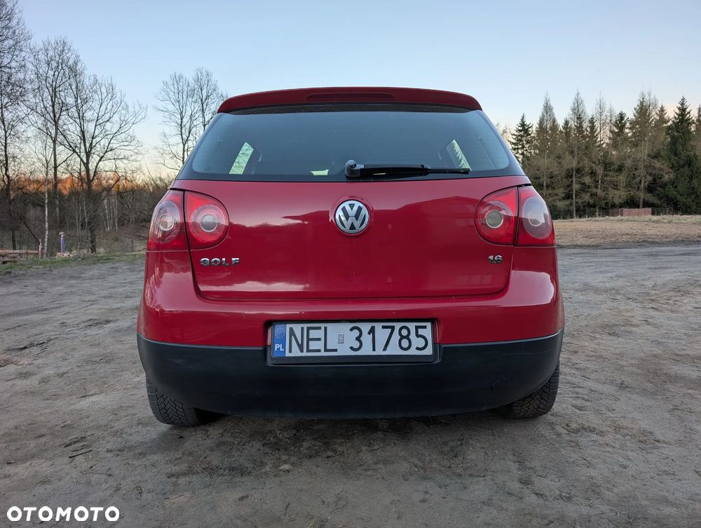 Volkswagen Golf 1.6 Comfortline - 6