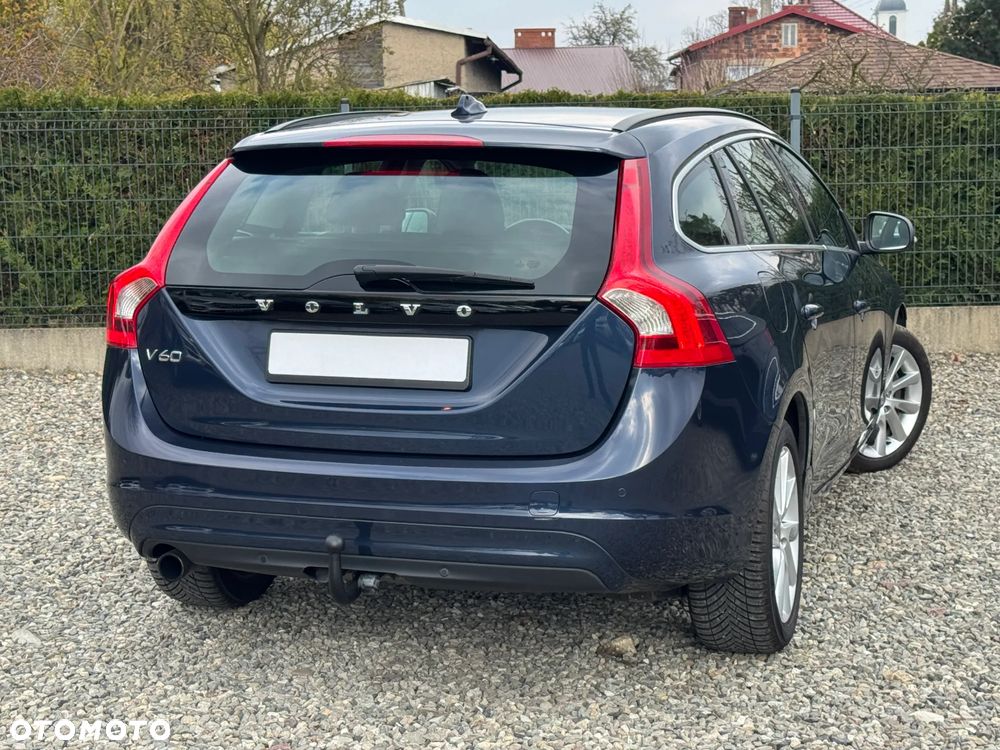 Volvo V60 D2 Summum - 4