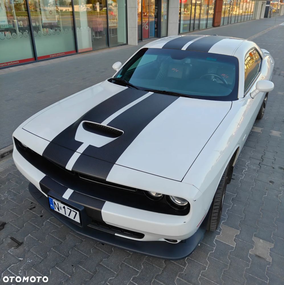 Dodge Challenger Automatik R/T Plus - 2