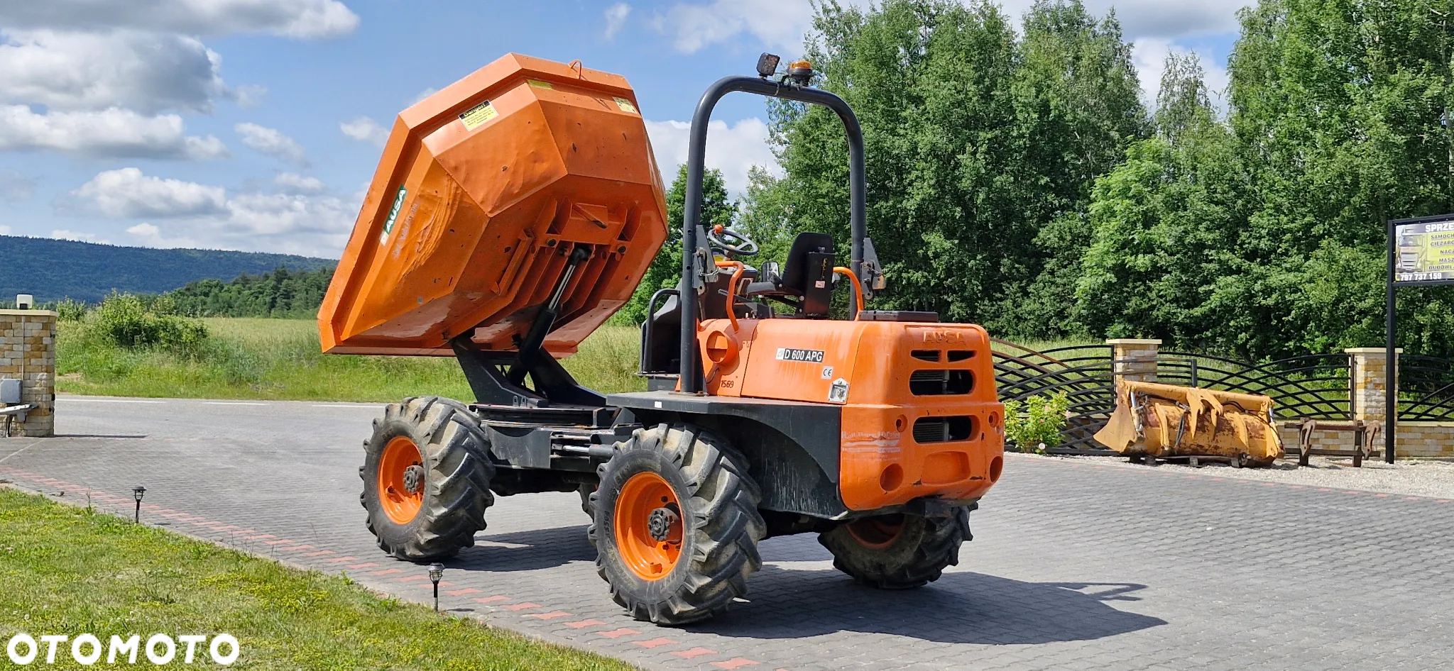 Ausa D 600/ Maszyna sprowadzona/ - 3