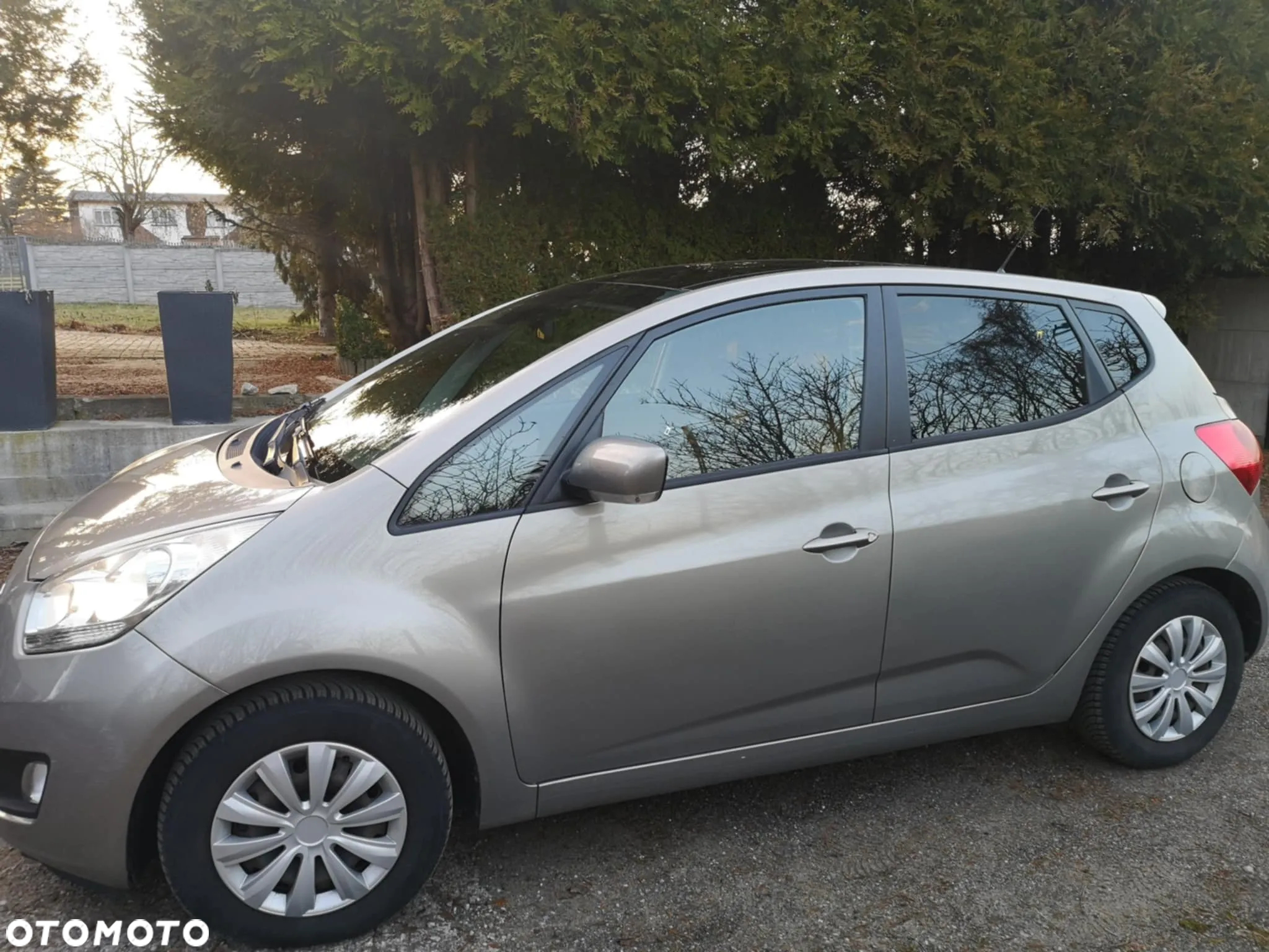 Kia Venga - 3