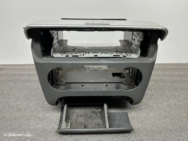 Moldura / Estrutura Consola Central / Rádio Audi Tt (8N3) - 2
