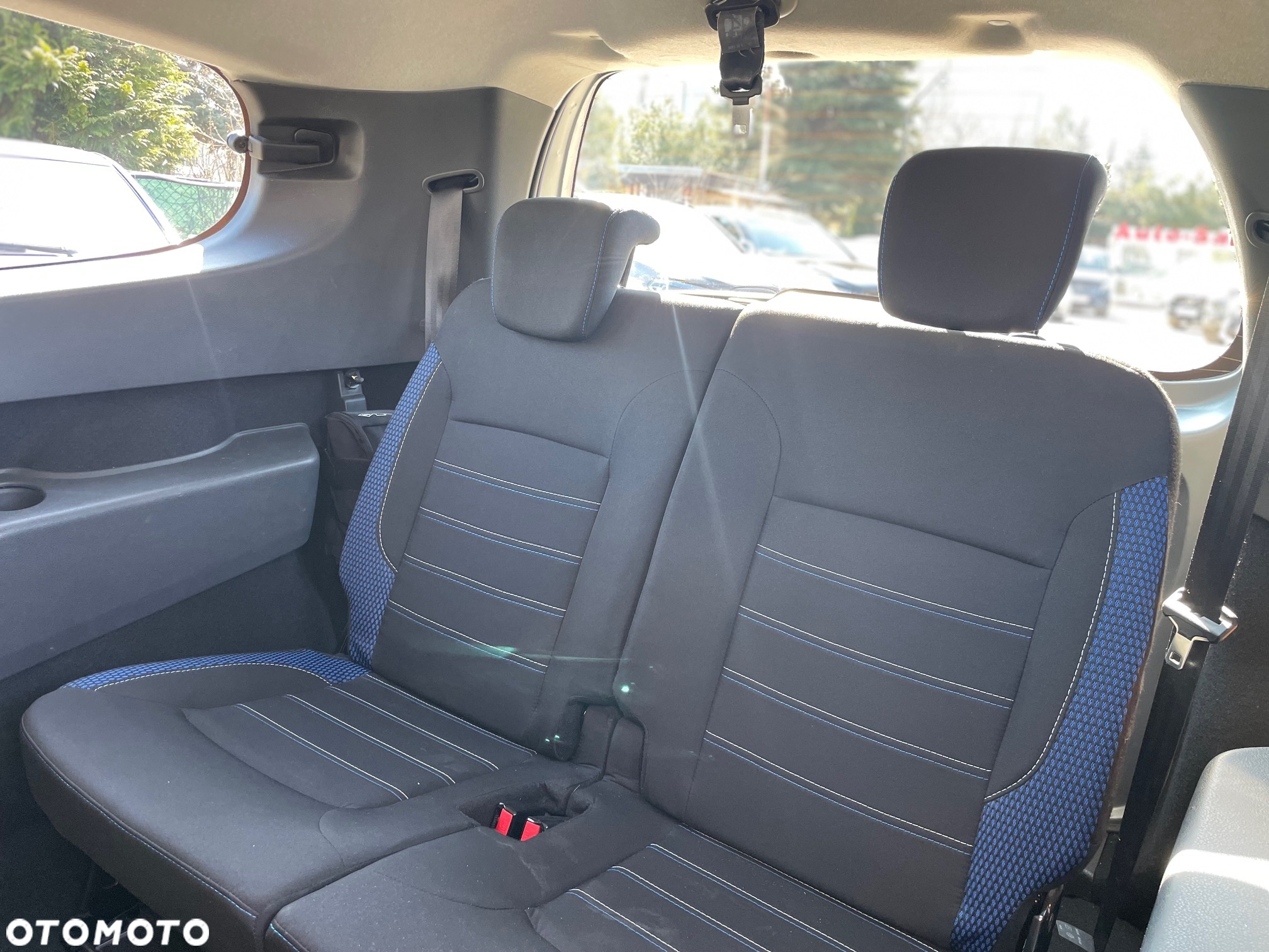 Dacia Lodgy Blue dCi 115 (7-Sitzer) Stepway Selection Blue - 11