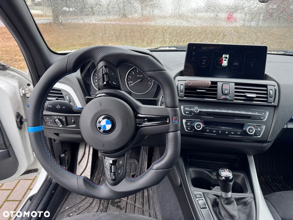 BMW Seria 1 116i Sport Line - 30