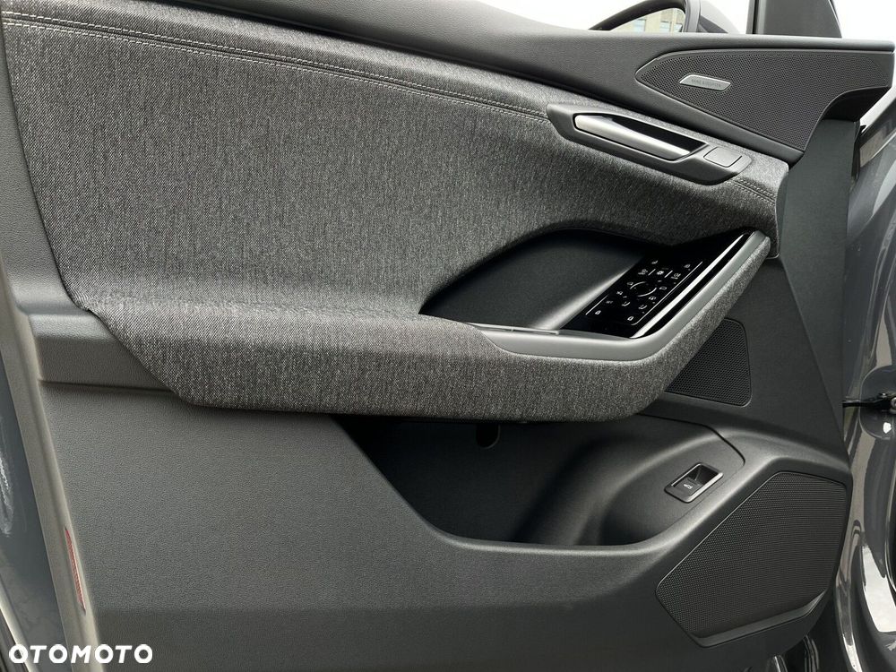 Audi Q6 e-tron - 23