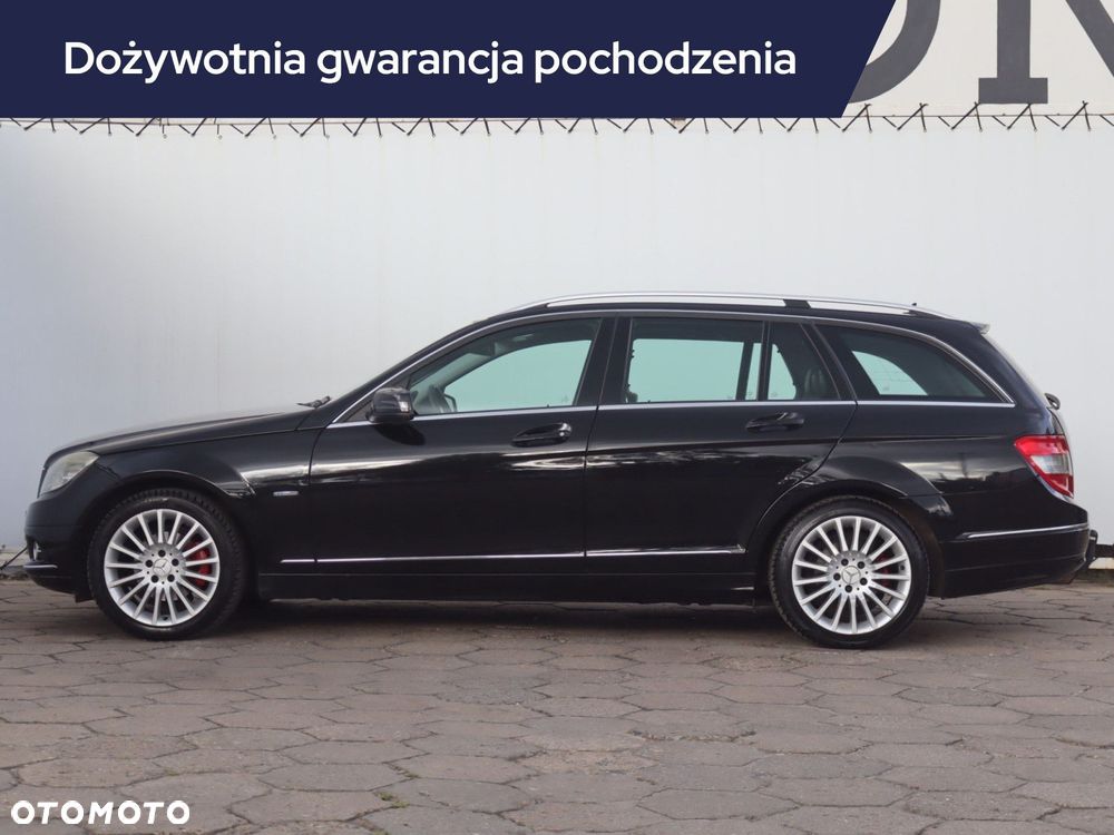 Mercedes-Benz C-Class 2010 photo 3