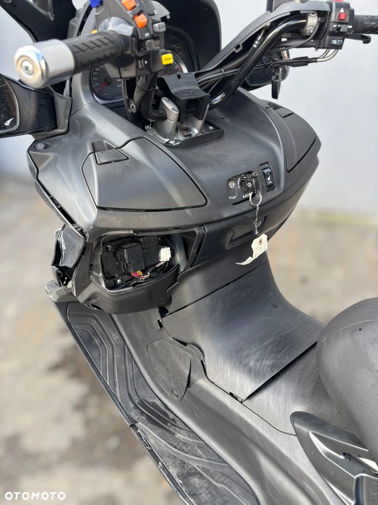 Suzuki Burgman - 17
