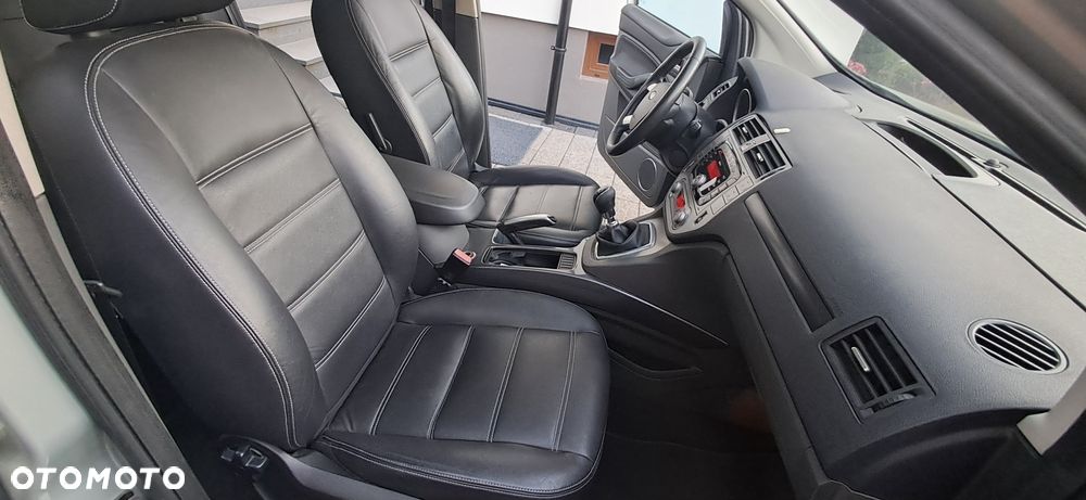 Ford Kuga 2.0 TDCi Titanium - 35