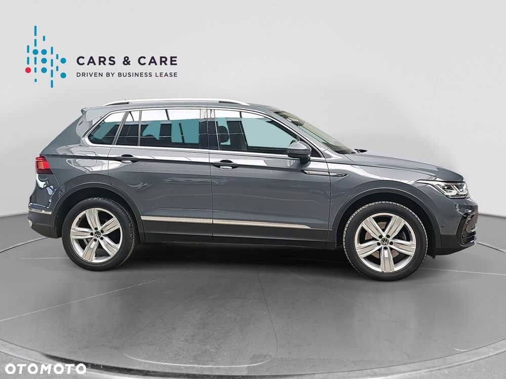 Volkswagen Tiguan 2.0 TDI SCR 4Mot Elegance DSG - 23