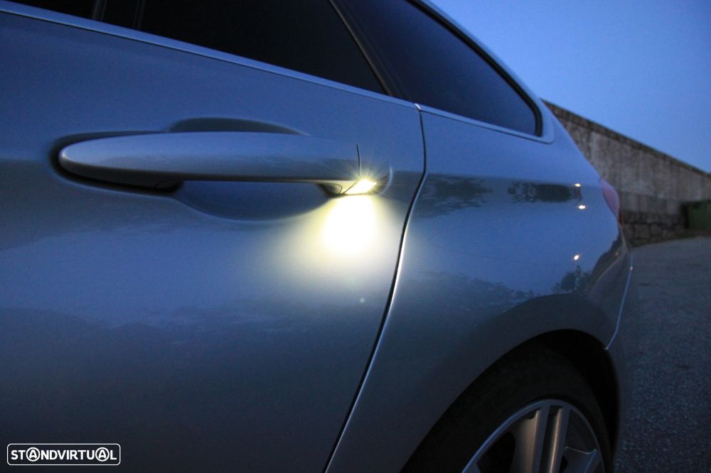BMW 320 d Auto Pack M - 10